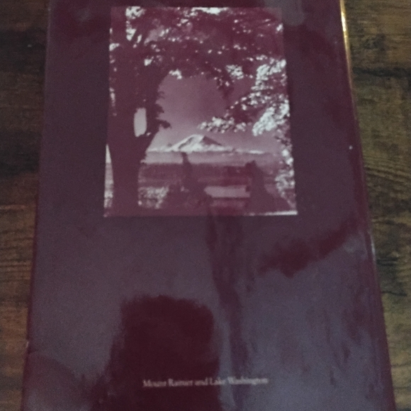 The Seattle Classic Cookbook - Picture 2 of 6